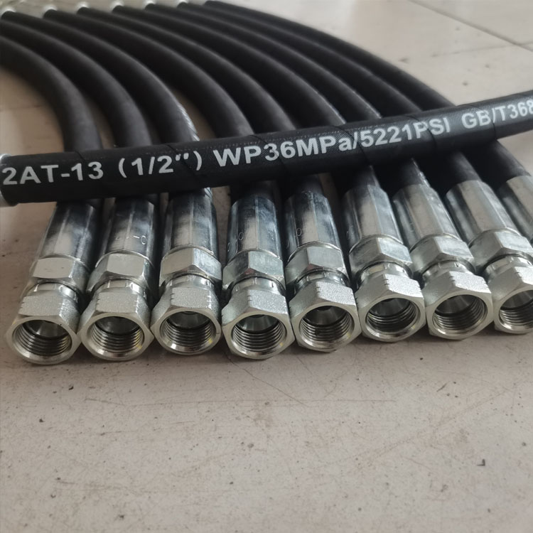脉冲20万次高压胶管 二层钢丝编织25mm 耐油NBR材质 工作压力5-15Mpa